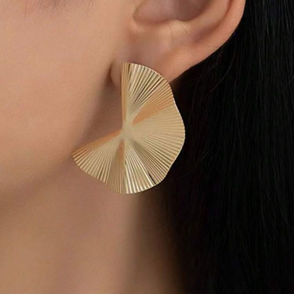 3for$20 Women's Fashionable Earrings, Metallic Texture Fan-Shaped Hoop Earrings,